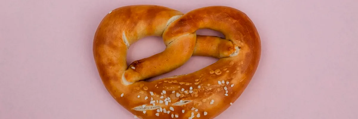 Bratwurst with pretzel