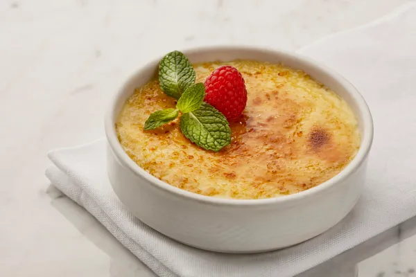 Creme brulee with raspberries