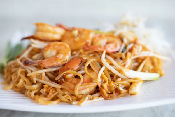 Pad thai noodles
